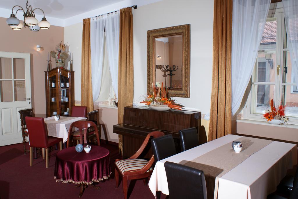 Hotel Park Птуй Экстерьер фото