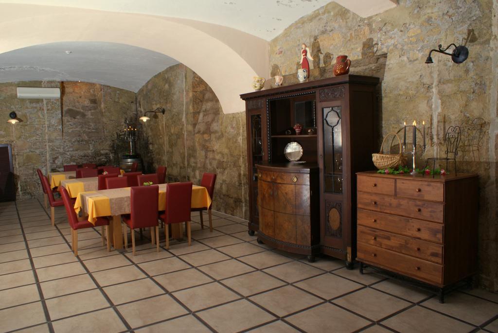 Hotel Park Птуй Экстерьер фото