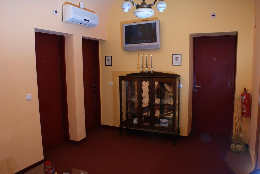 Hotel Park Птуй Экстерьер фото