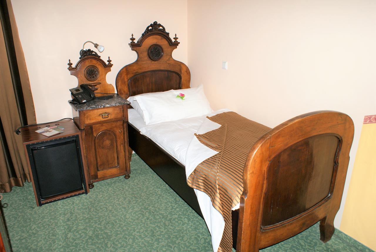 Hotel Park Птуй Экстерьер фото